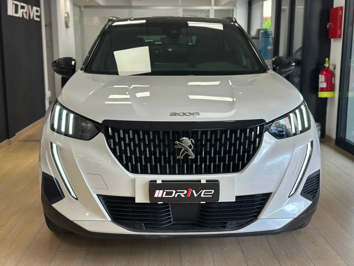 Peugeot 2008 2008 PureTech 130 S&S GT - 2