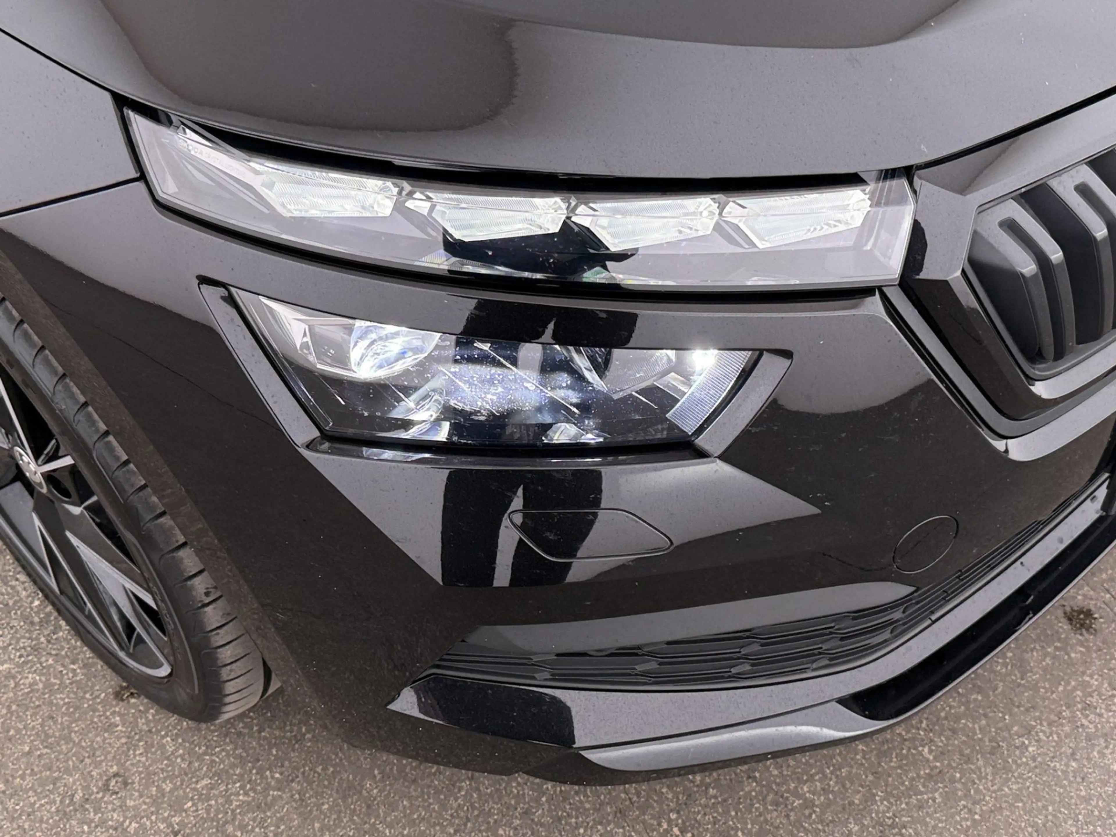 Skoda Kamiq 1.0 TSI Monte Carlo LED SKY AHK RADAR R-CAM — photo 13