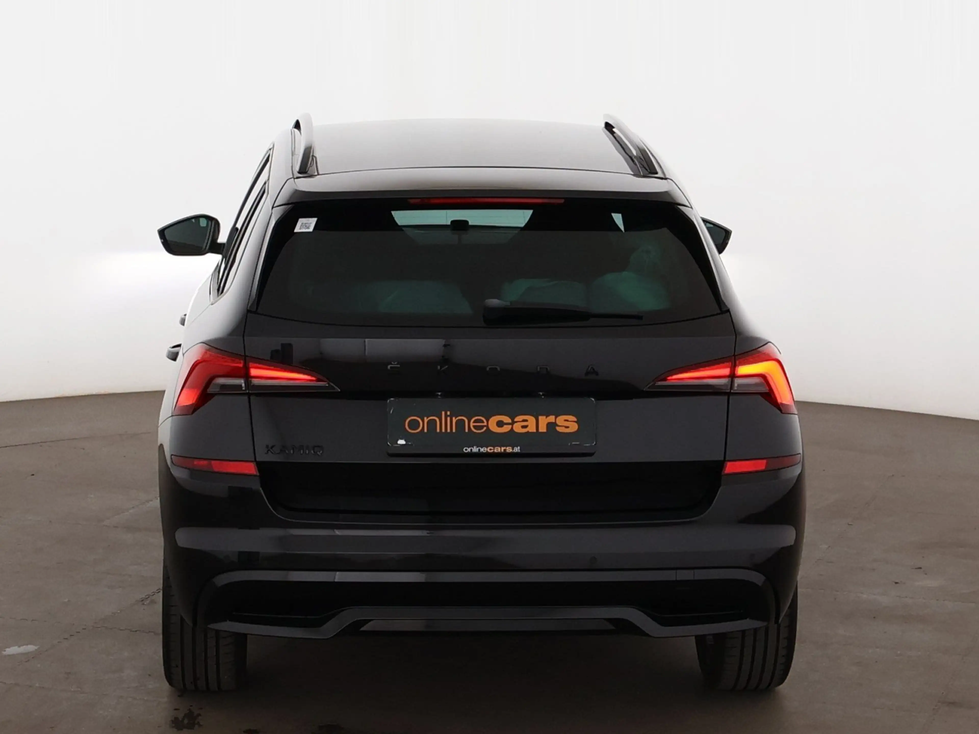 Skoda Kamiq 1.0 TSI Monte Carlo LED SKY AHK RADAR R-CAM — photo 8