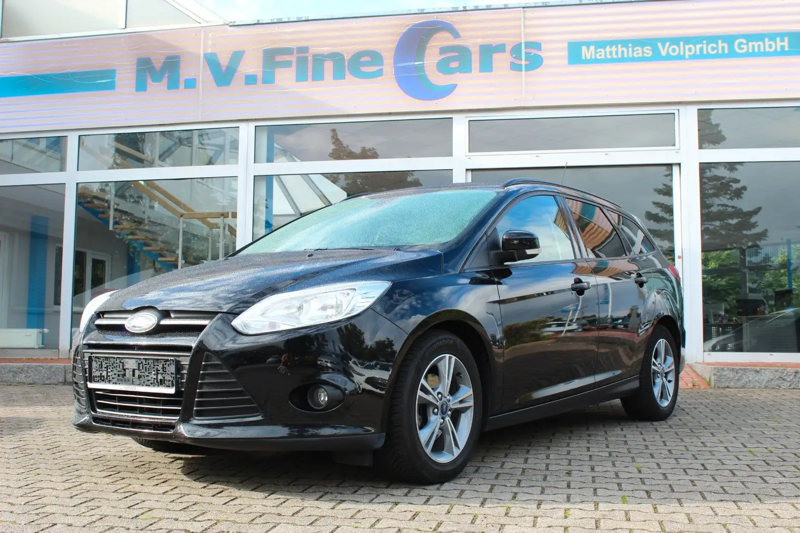 Ford Focus Turnier Sync Edition Černá - 1