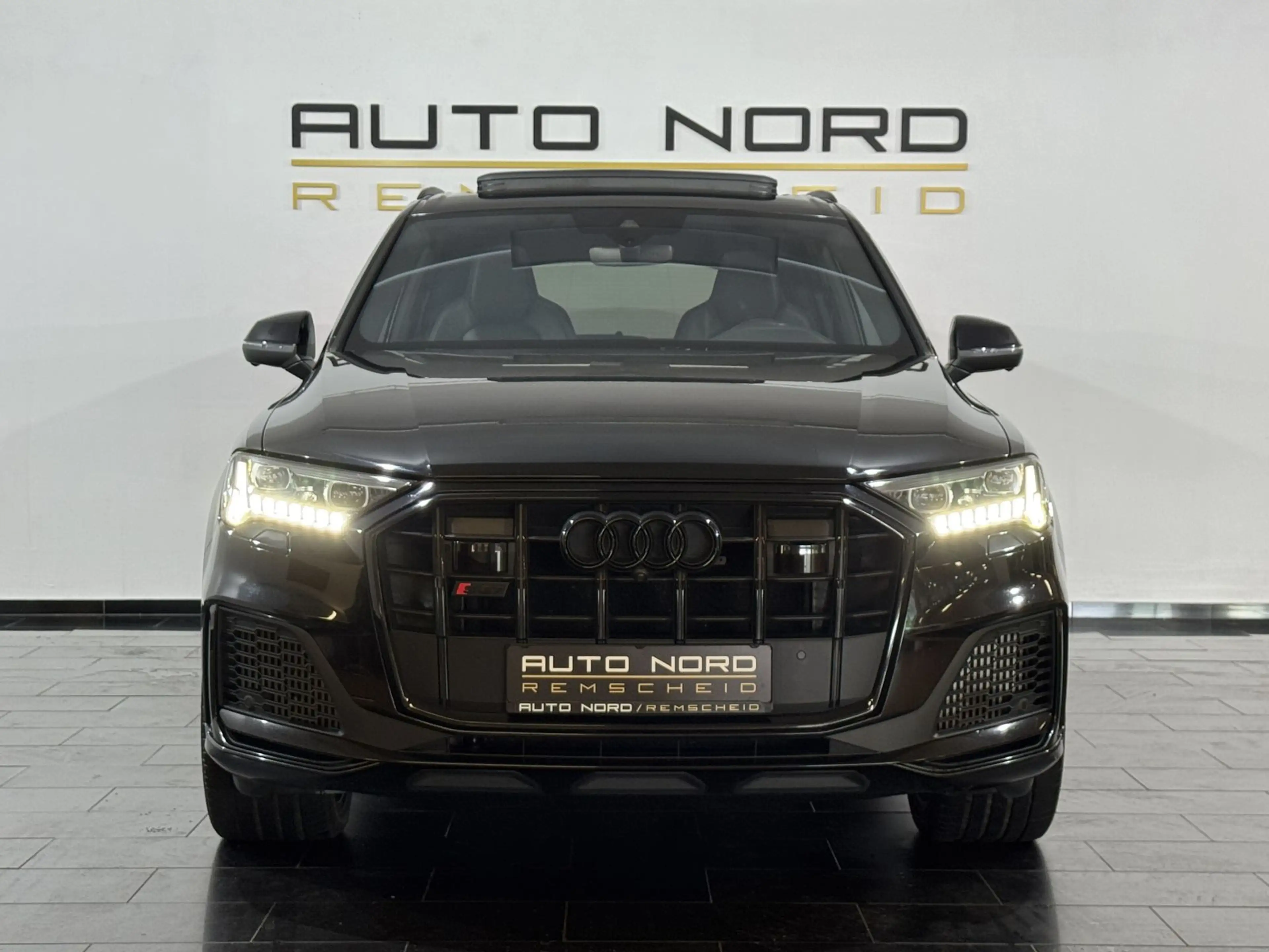 Audi SQ7 4.0 TDI quat.*Pano*Massage*Laser*360°*Carbon — photo 2