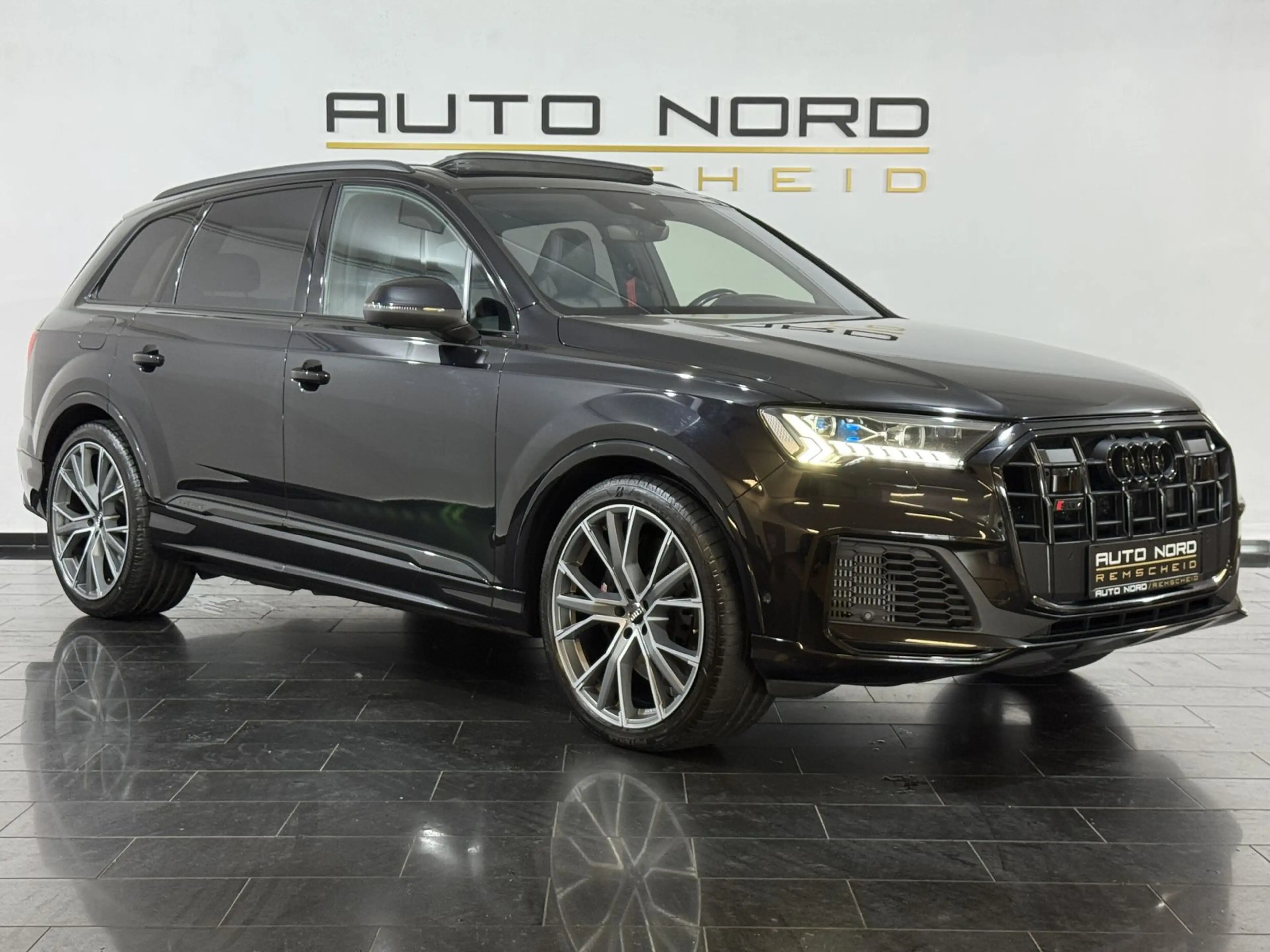 Audi SQ7 4.0 TDI quat.*Pano*Massage*Laser*360°*Carbon — photo 3
