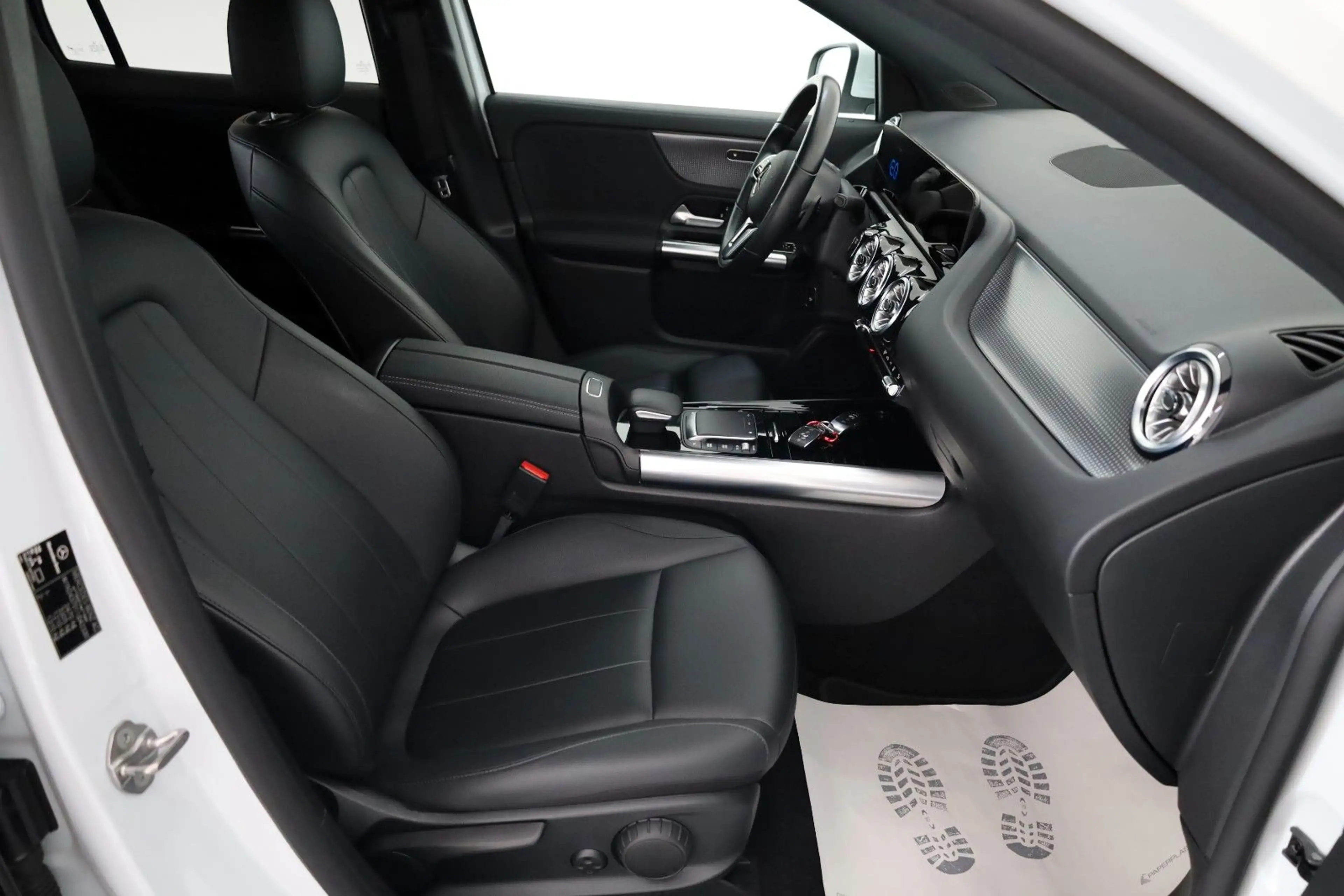 Mercedes-Benz EQA 250 Progressive, Leder,Navi,LED,SH,Kamera — photo 5