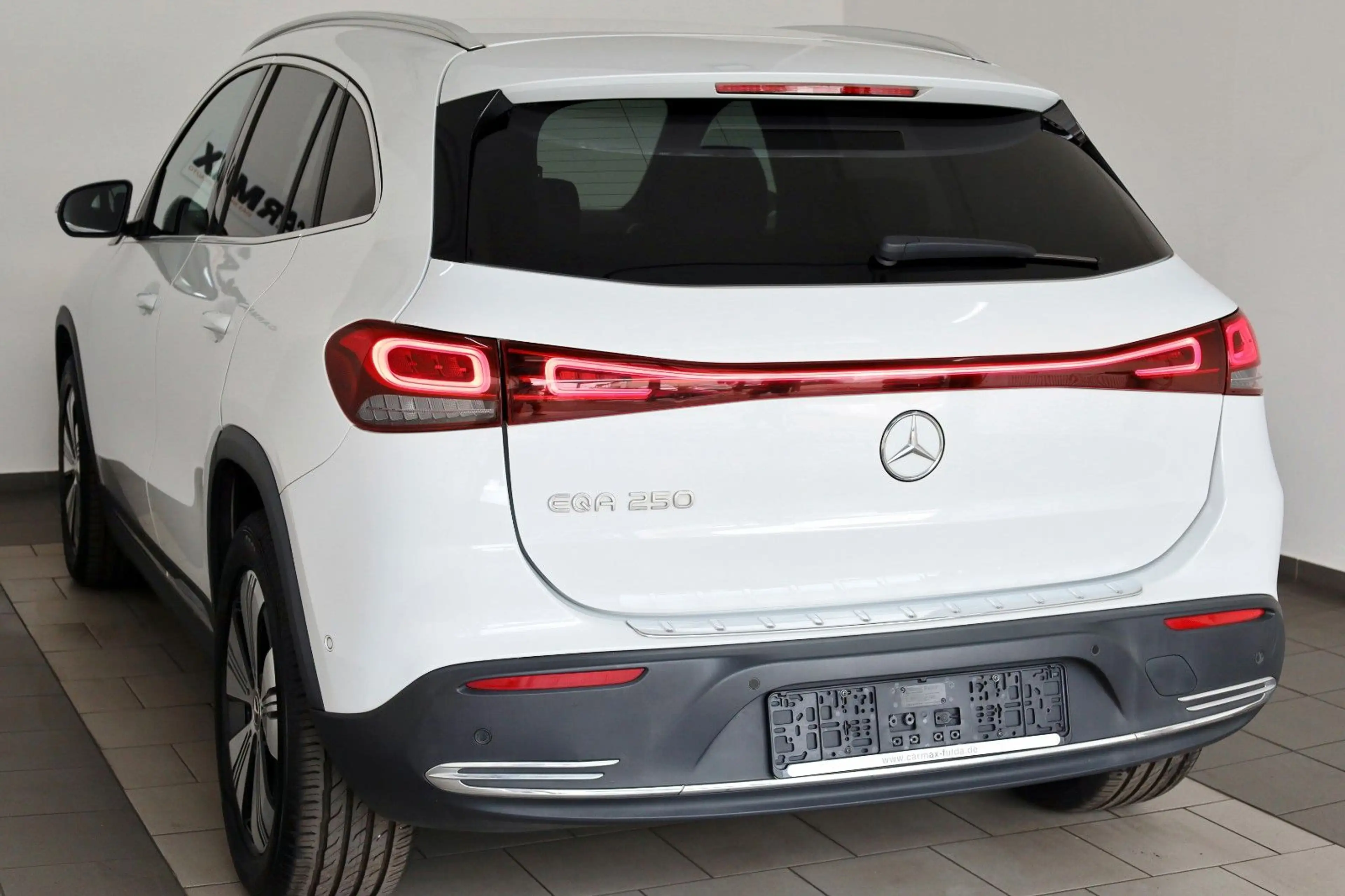 Mercedes-Benz EQA 250 Progressive, Leder,Navi,LED,SH,Kamera — photo 8