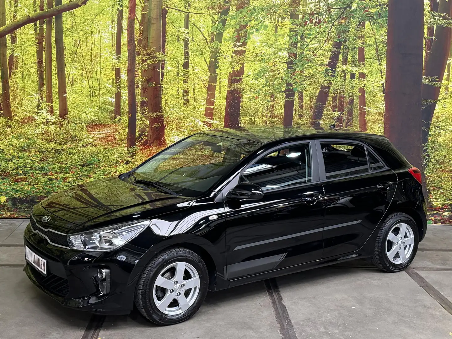Kia Rio 1.2 CVVT ComfortLine 5-Deurs Airco Bluetooth PDC L Černá - 1
