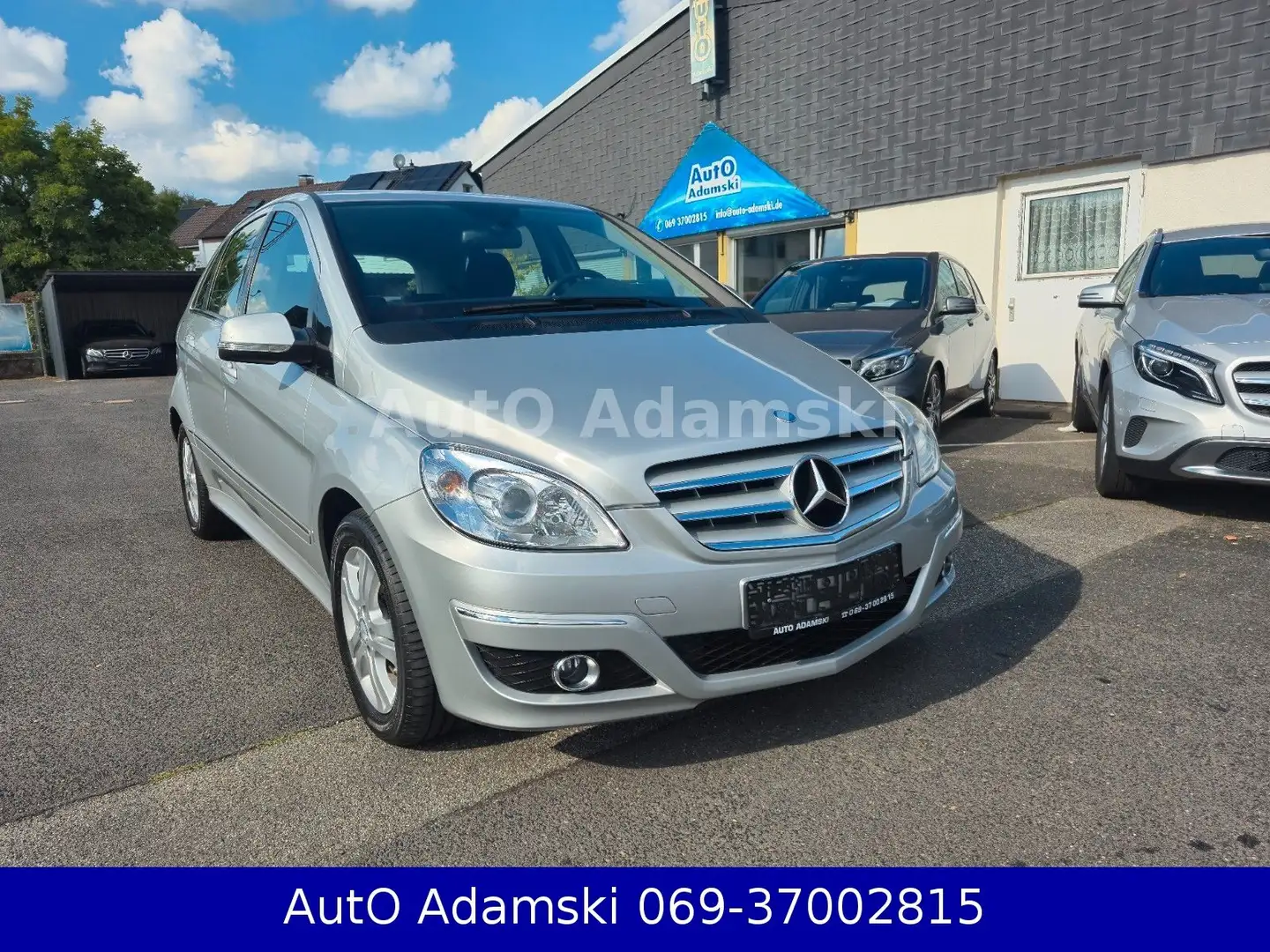 Mercedes-Benz B 200 Autotronic 1.Hand E-Sitze COMAND 92tkm AHK Silber - 1