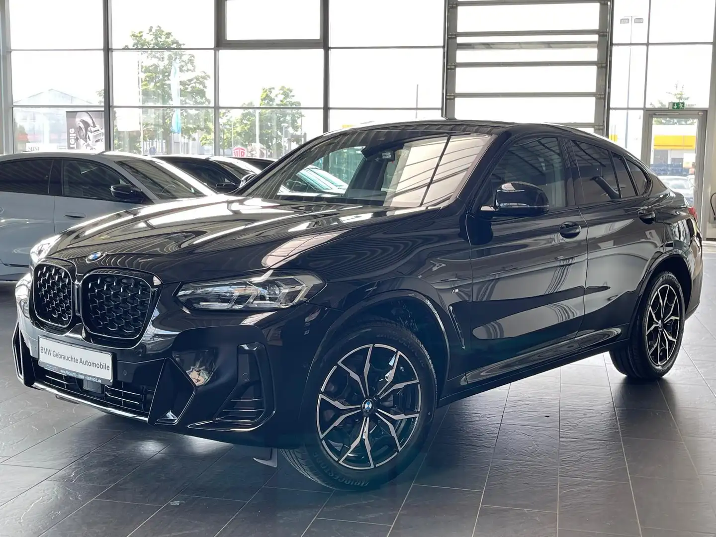 BMW X4 xDrive 20i M Sport AHK/A-LED/Pano/ACC Schwarz - 2
