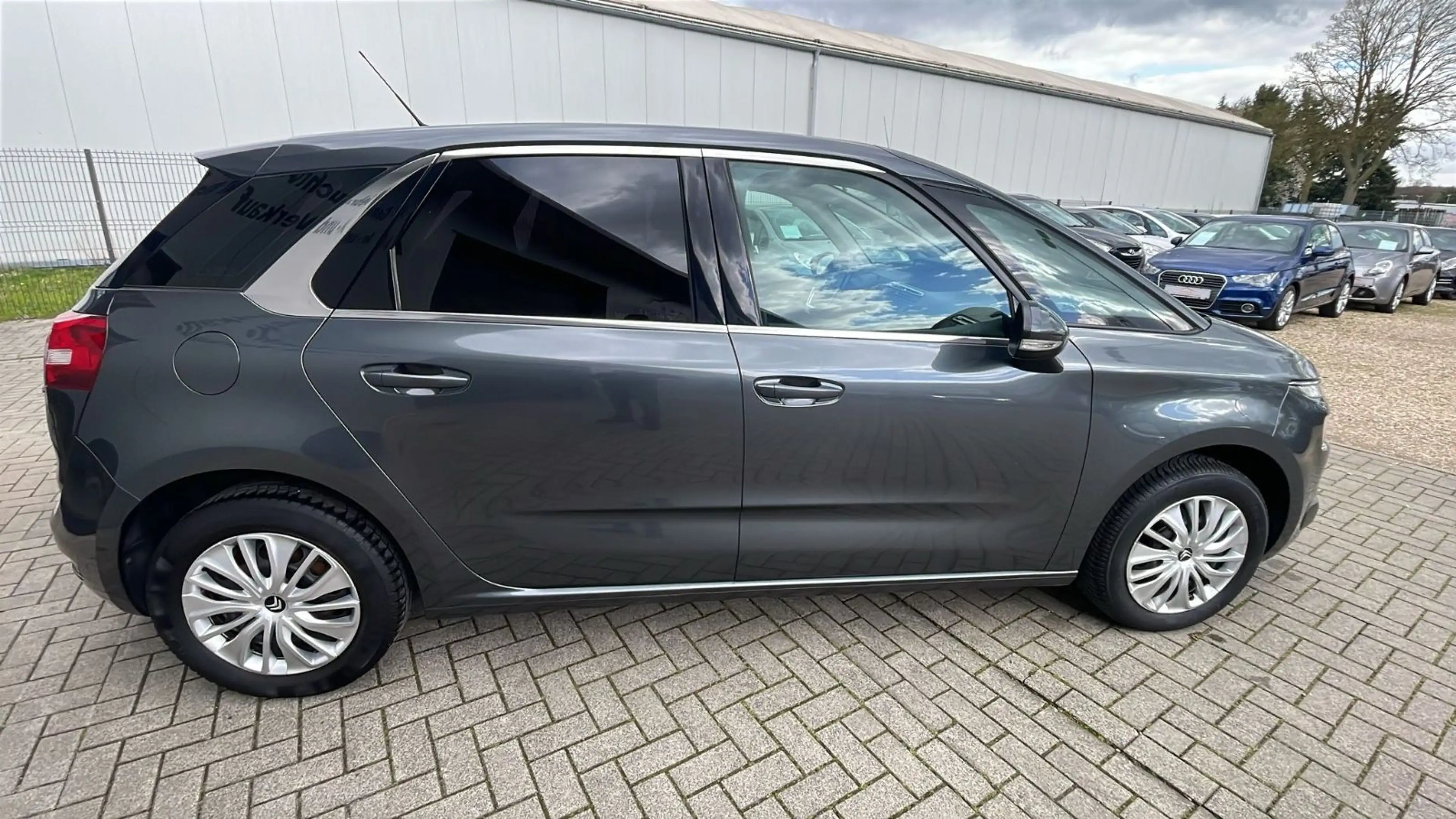 Citroen C4 Picasso /Spacetoure*RFK*NAVI*GJREIFEN* — photo 4
