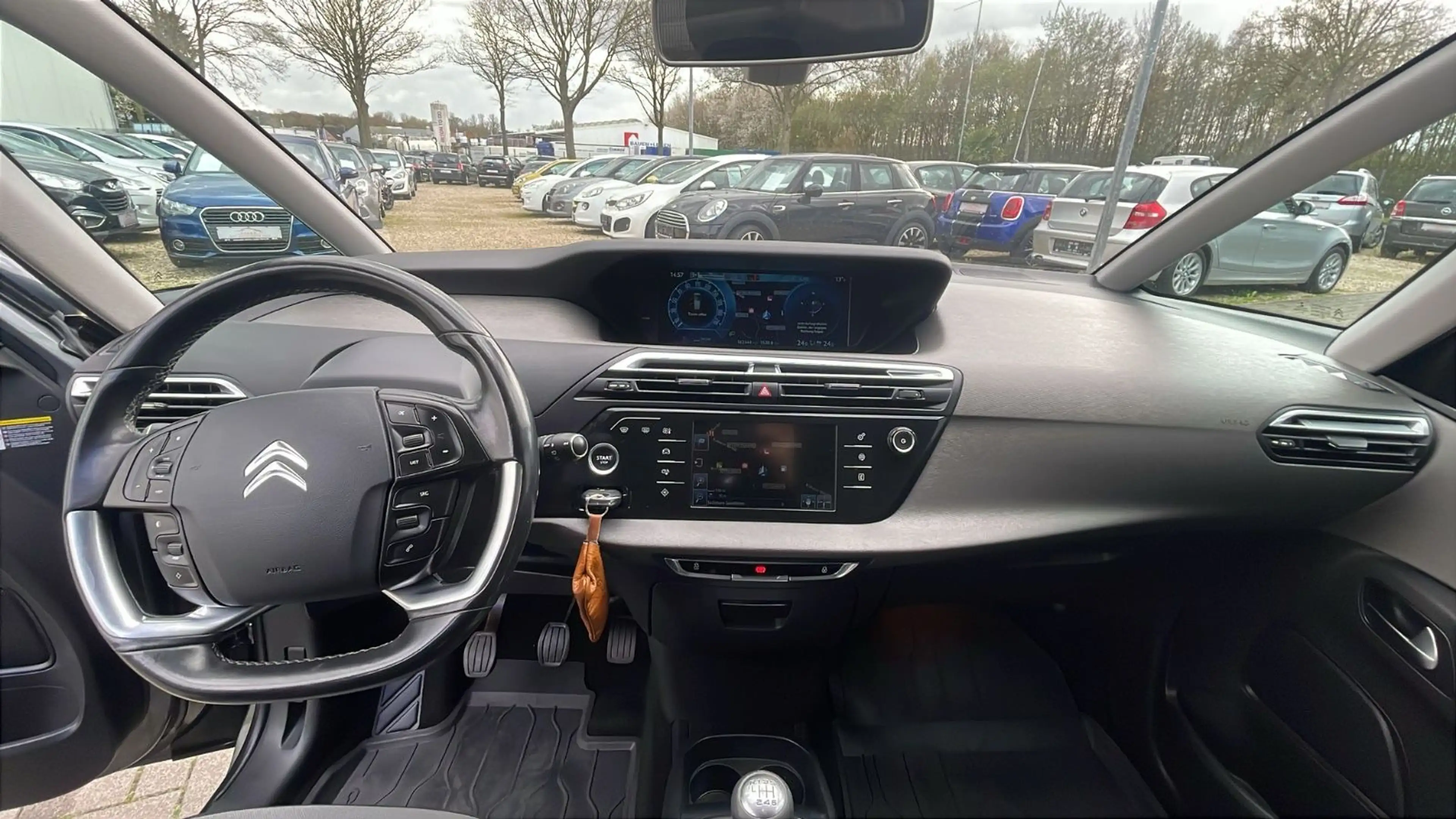 Citroen C4 Picasso /Spacetoure*RFK*NAVI*GJREIFEN* — photo 12
