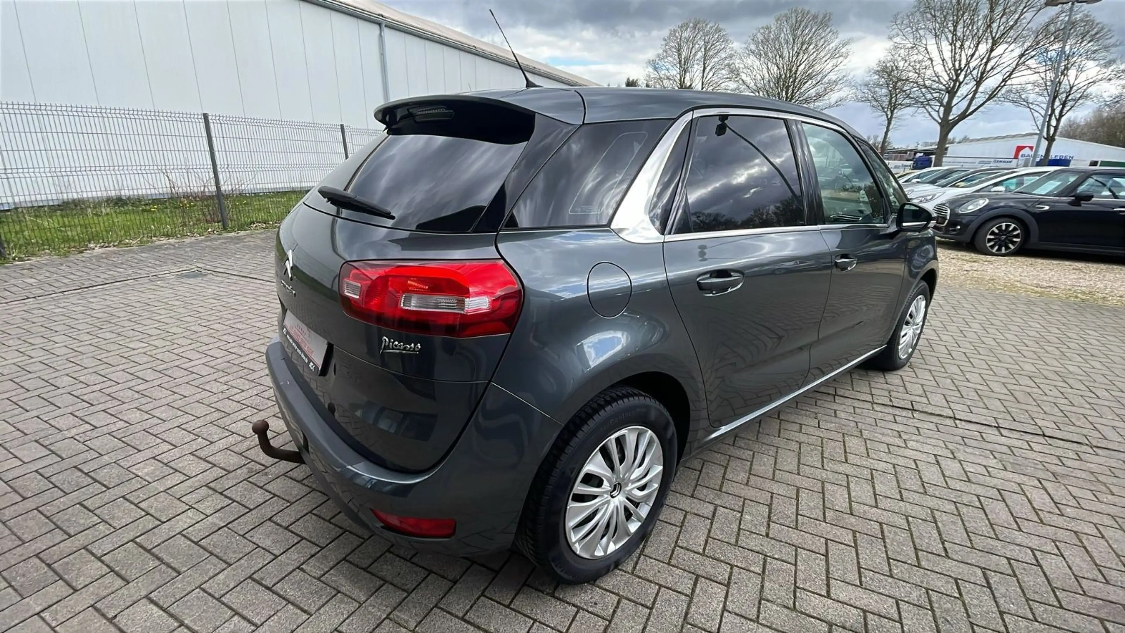 Citroen C4 Picasso /Spacetoure*RFK*NAVI*GJREIFEN* — photo 8