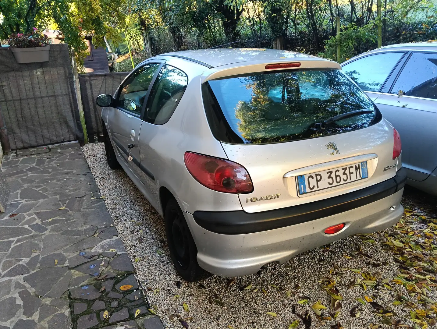 Peugeot 206 206 3p 1.4 hdi Lee Grigio - 2