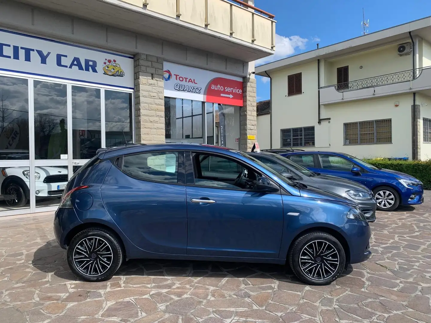 Lancia Ypsilon 1.0 firefly hybrid Gold s Blu/Azzurro - 2
