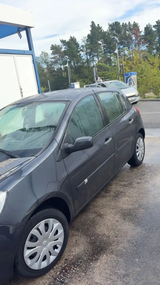 Renault Clio 1.4 16V 100 Authentique - 2