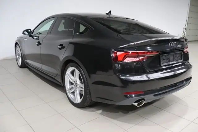 Audi A5 view 8