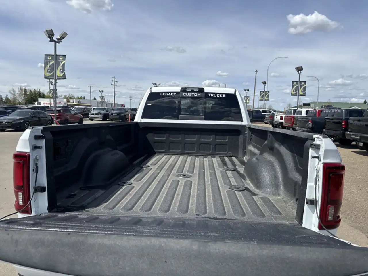 RAM 3500 снимка RAM 3500