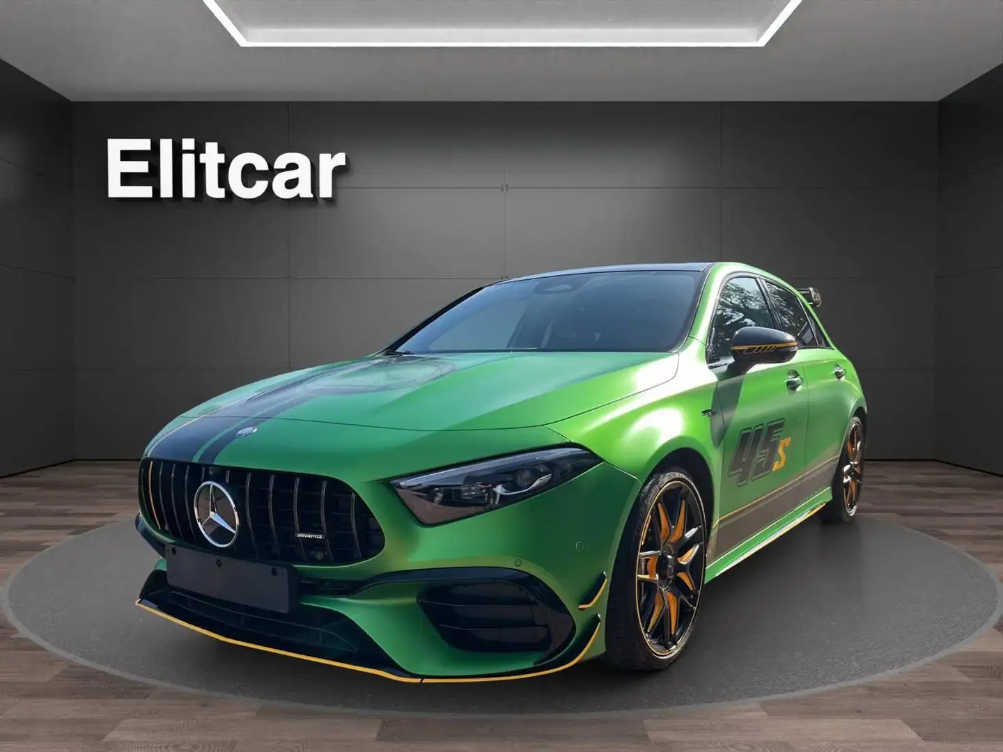 Mercedes-Benz A 45 AMG A 45S AMG 4Matic+ Limited Edition Verde - 1