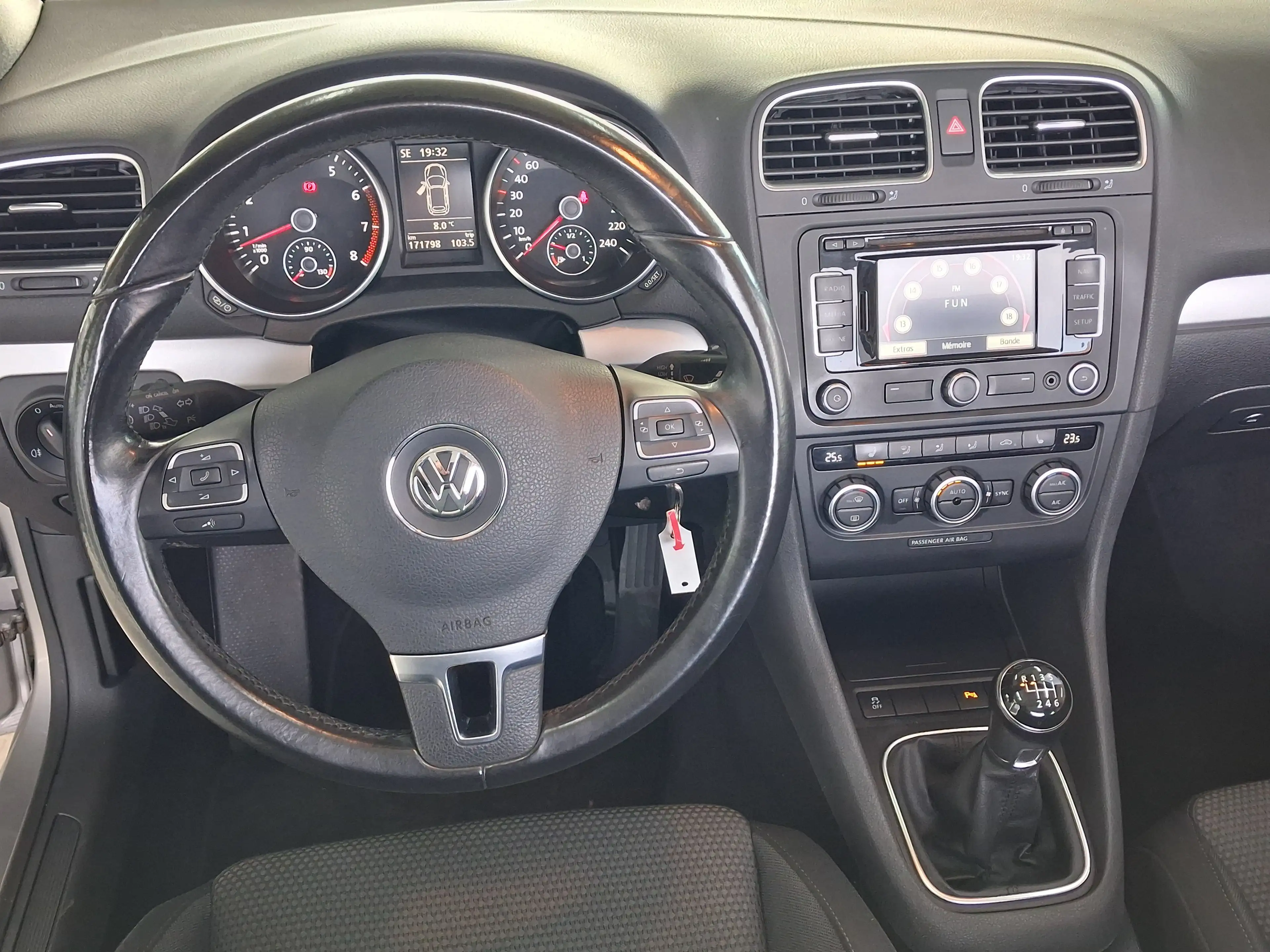 Volkswagen Golf Cabriolet Golf Cabriolet 1.2 TSI/ 1 ERE MAIN/NAVI/BLUETOOTH — photo 10