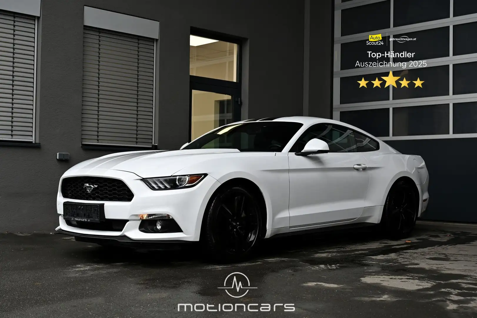 Ford Mustang 2.2 EcoBoost Basis EXP € 29.880,- Weiß - 1