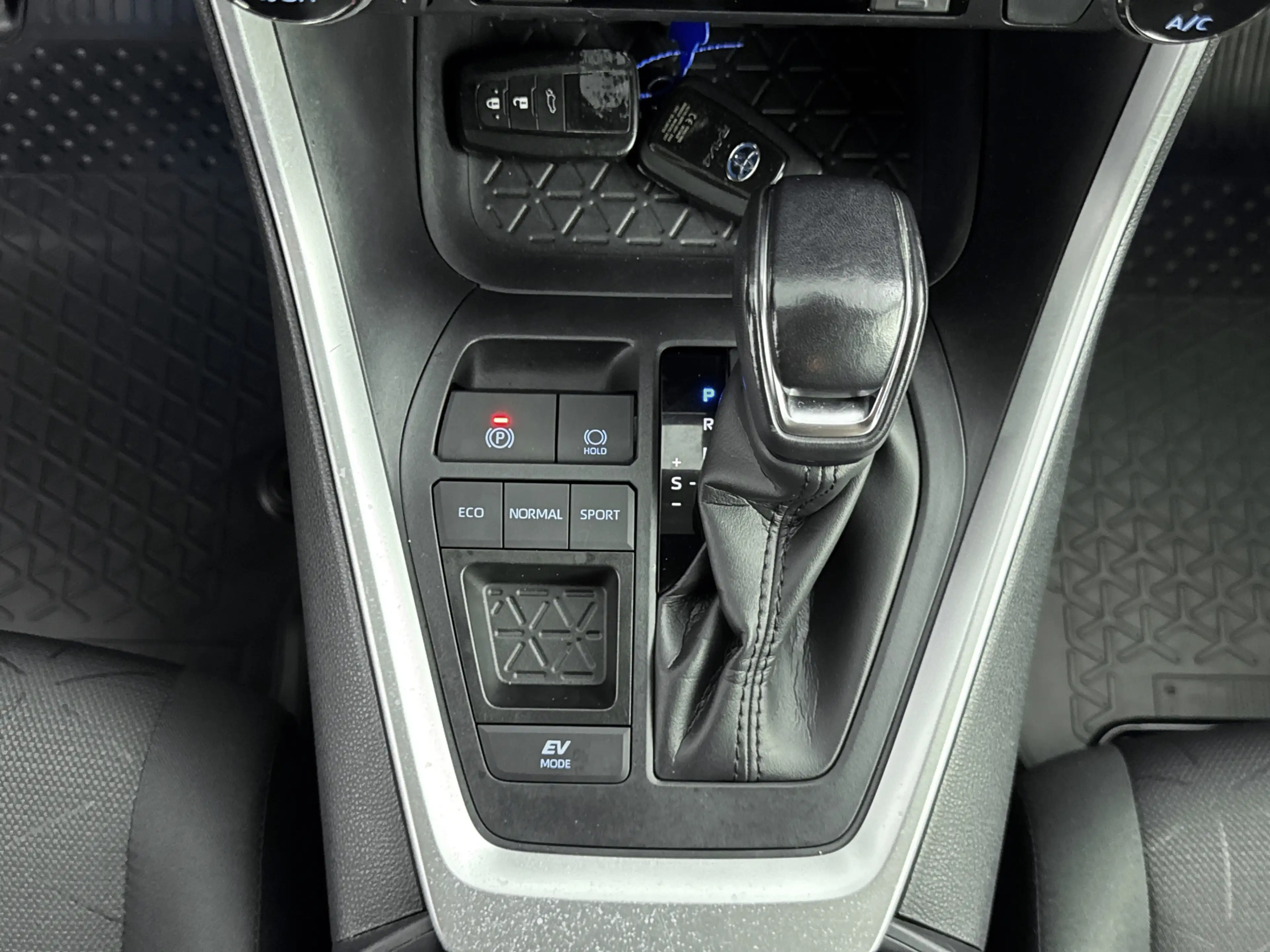 Toyota RAV 4 2.5 Hybrid Dynamic | Parkeersensoren V+A | Stuur-S — photo 10