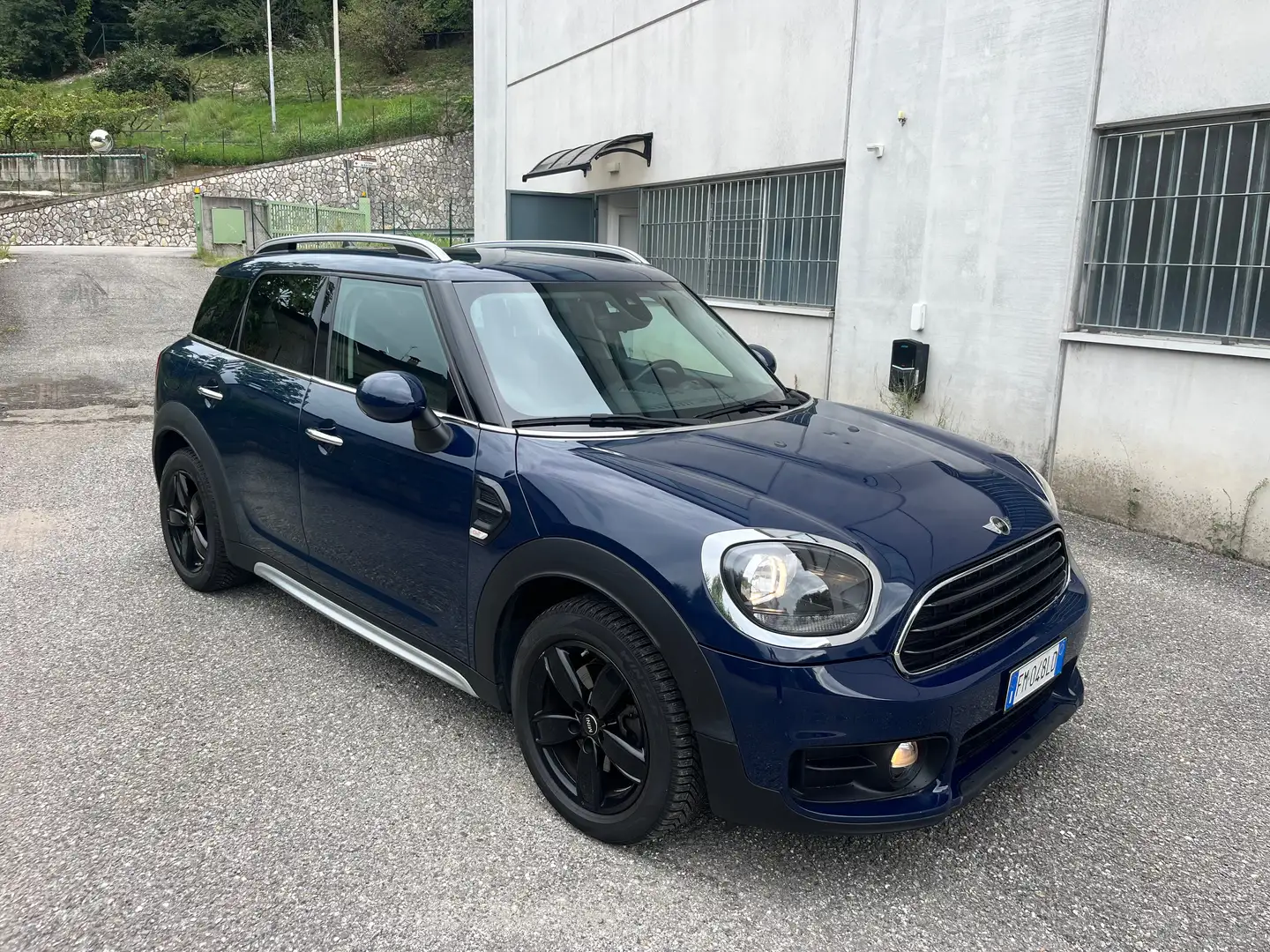 MINI Cooper D Countryman Mini Countryman F60 2017 2.0 Business auto Blu/Azzurro - 2