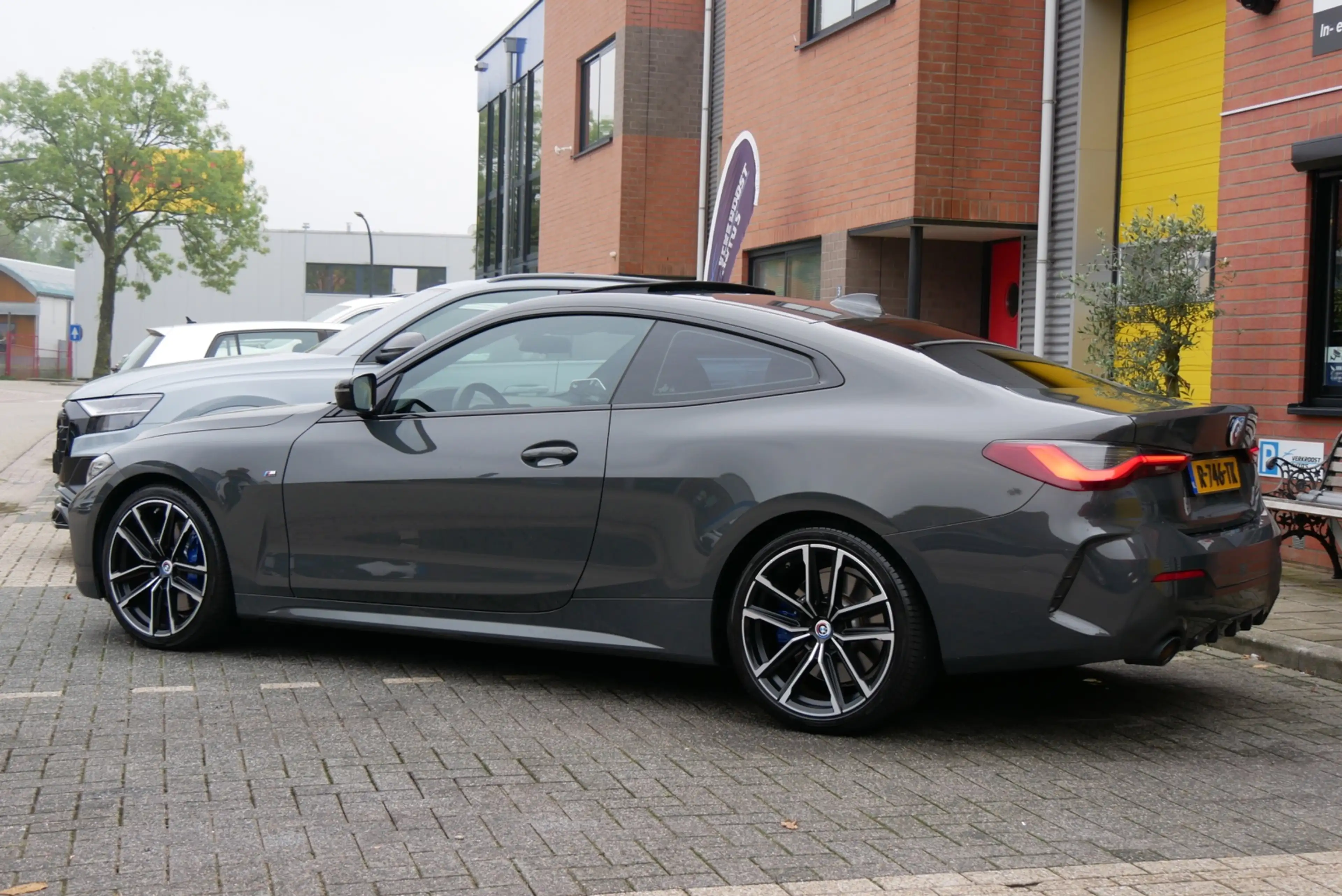 BMW 420 4-serie Coupé 420i High Executive. m sport. camera — photo 5