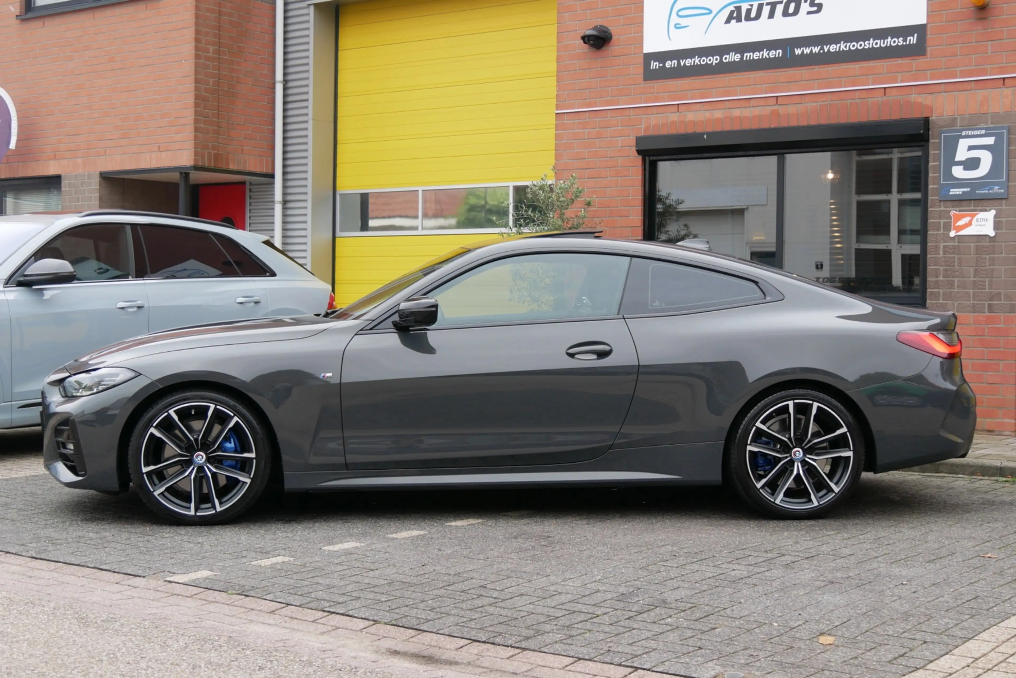 BMW 420 4-serie Coupé 420i High Executive. m sport. camera — photo 4