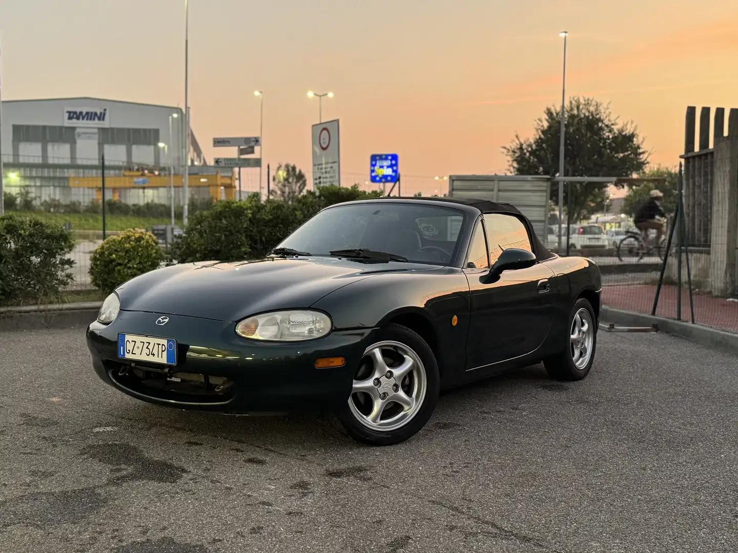 Mazda MX-5 1.6i 16v - 1