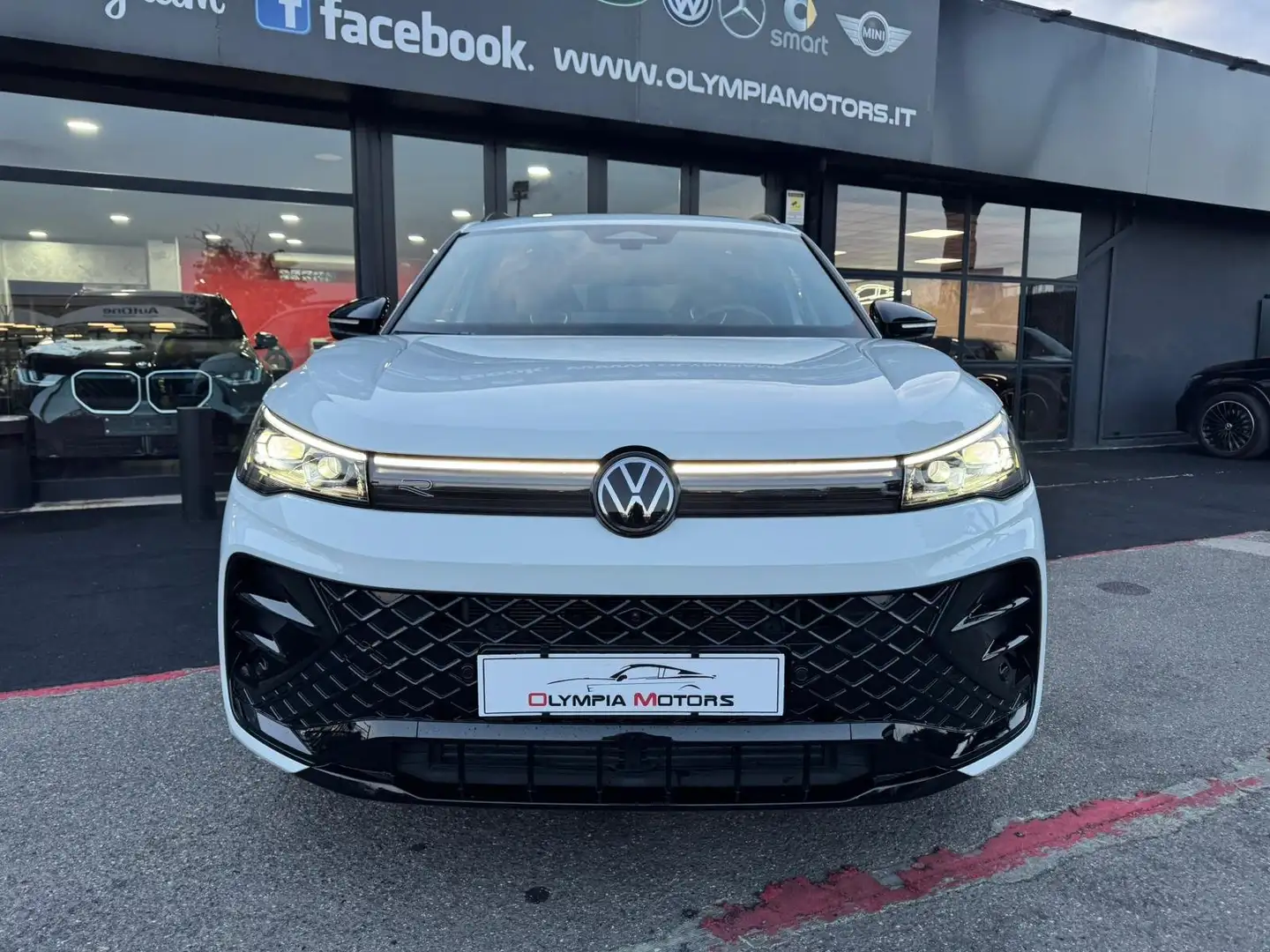 Volkswagen Tiguan 2.0 TDI 4M R LINE DSG NAVI MATRIX 20 KAMERA TETTO Blanco - 2