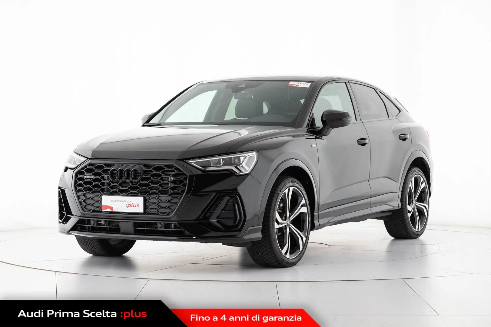Audi Q3 Sportback 40 TDI quattro S tronic S line edition Zwart - 1