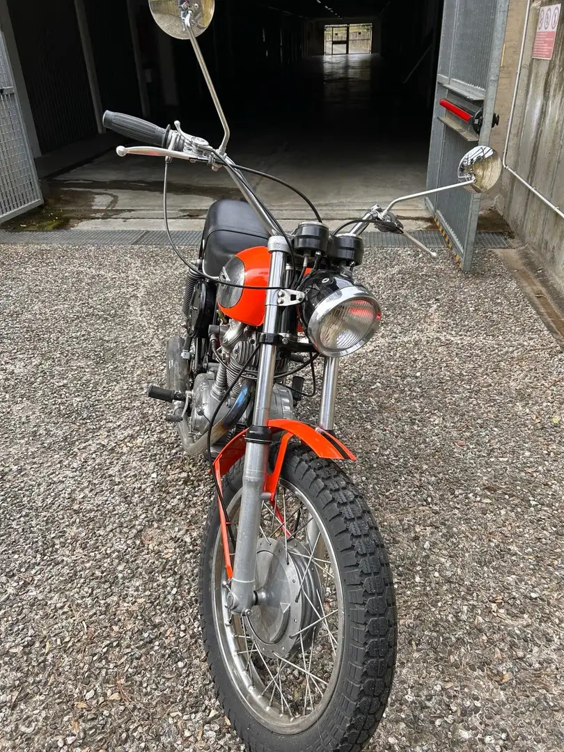 Ducati Scrambler 250 Oranžová - 1