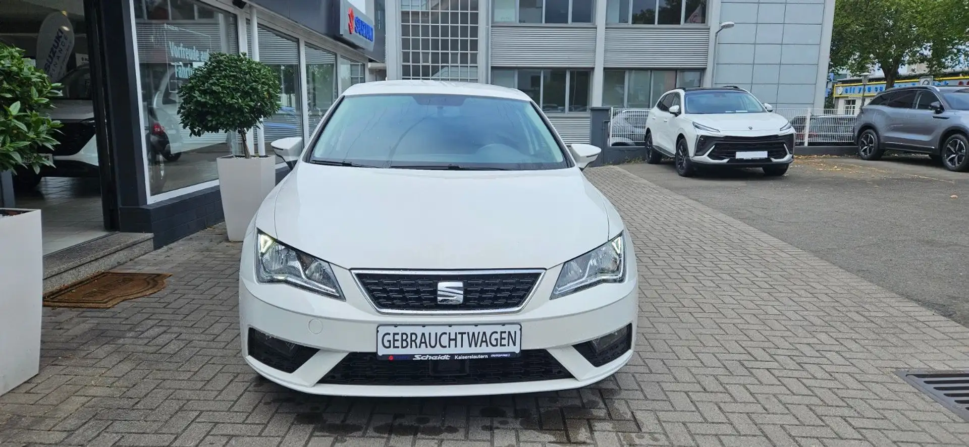 SEAT Leon 1.5 TSI 96kW Style Weiß - 1