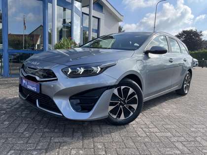 Kia Ceed SW / cee'd SW Sportswagon 1.6 GDI PHEV DynamicLine | Dealer onde