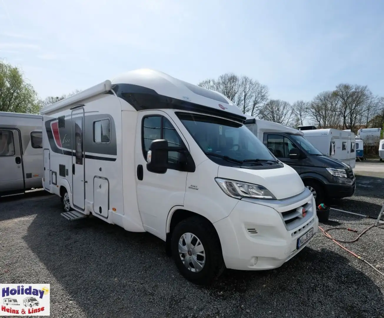 Bürstner Ixeo IT 680 G 150 PS, Clesana, Sat-Anlage Weiß - 2