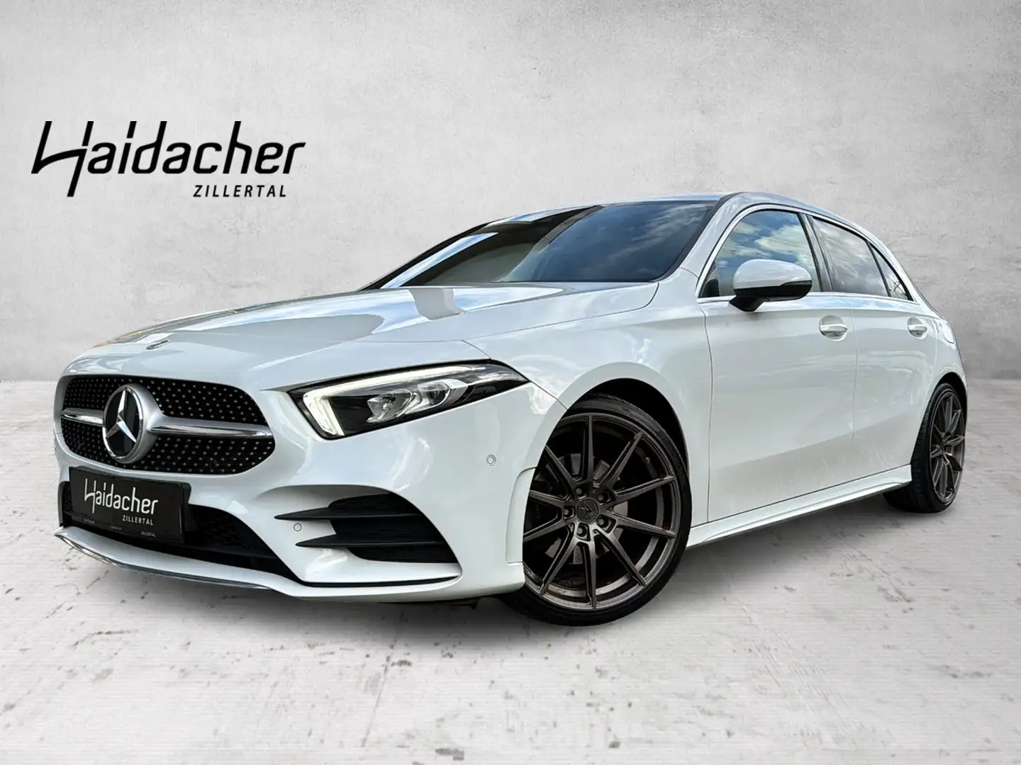 Mercedes-Benz A 200 d 4MATIC Kompaktlimousine AMG Line PTS Shz Weiß - 2