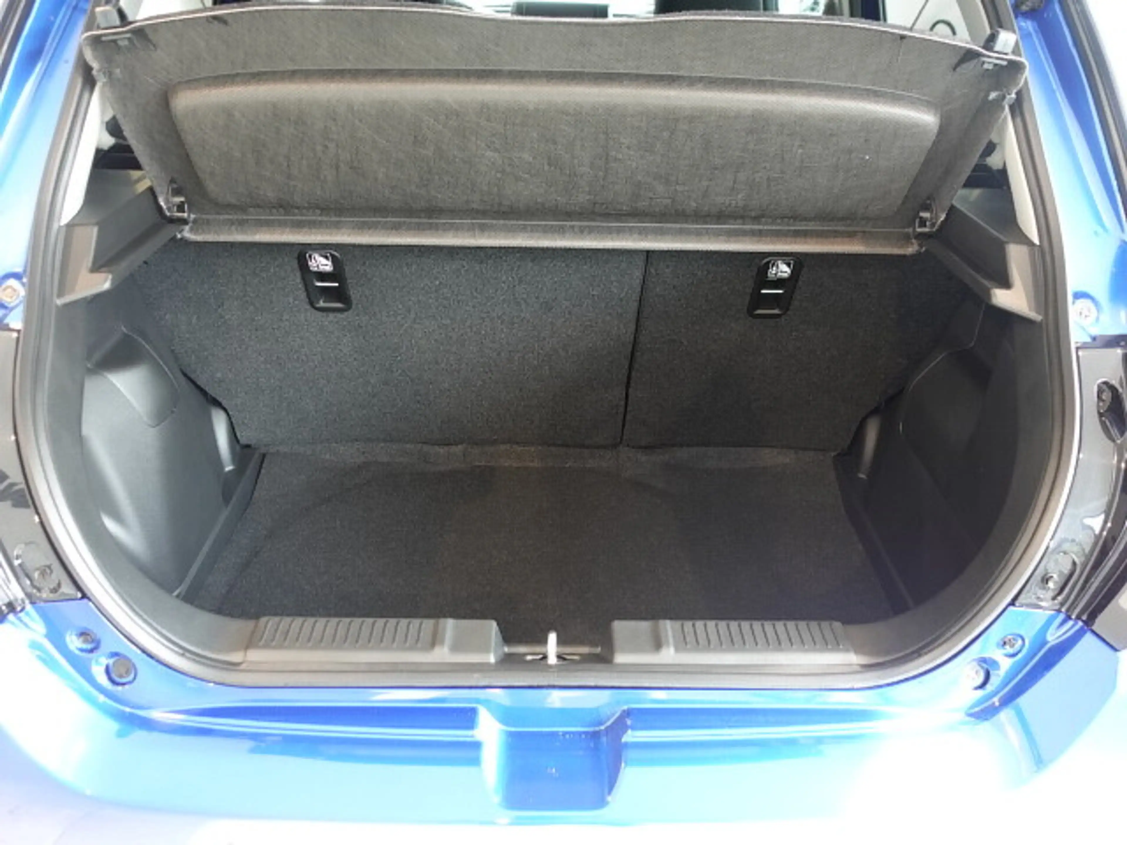 Suzuki Swift 1,2 Hybrid Allgrip Flash — photo 8