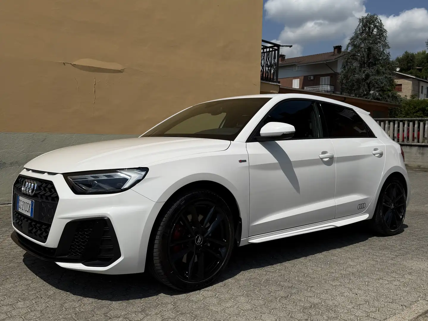 Audi A1 Sportback 40 2.0 tfsi S Line Edition s-tronic Bianco - 1