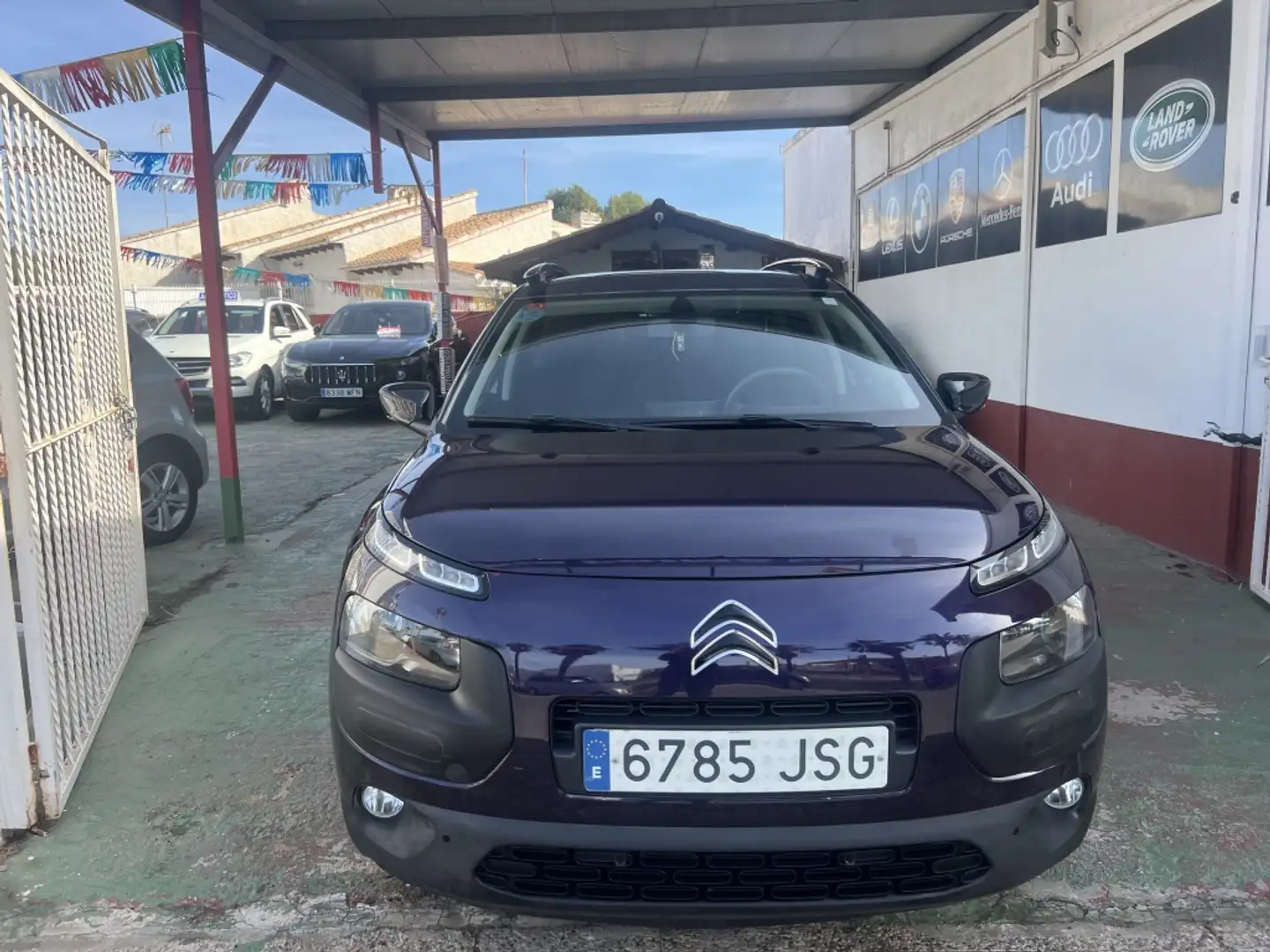 Citroen C4 Cactus 1.2 PureTech Feel S&S Fine ETG 82 Paars - 2