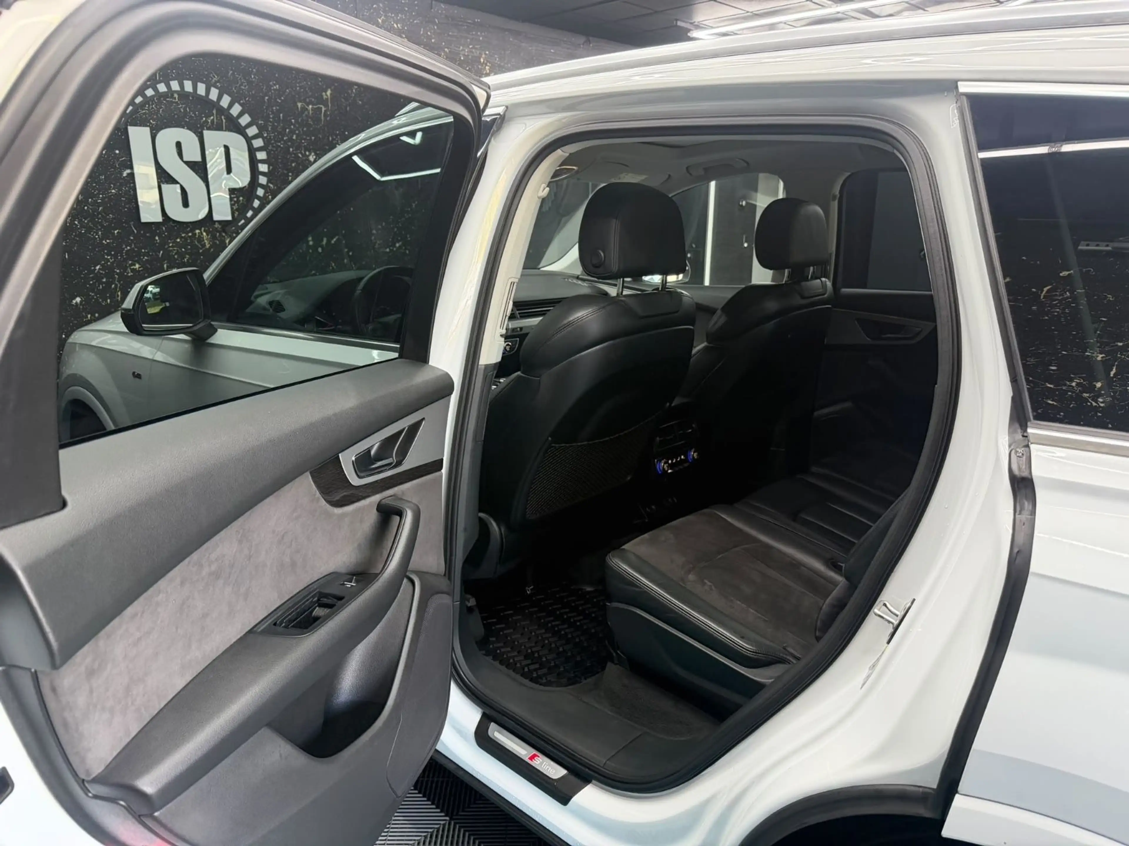 Audi Q7 3.0 TDI quattro/S-LINE/AHK/RFK/STANDHZ/PANO — photo 11