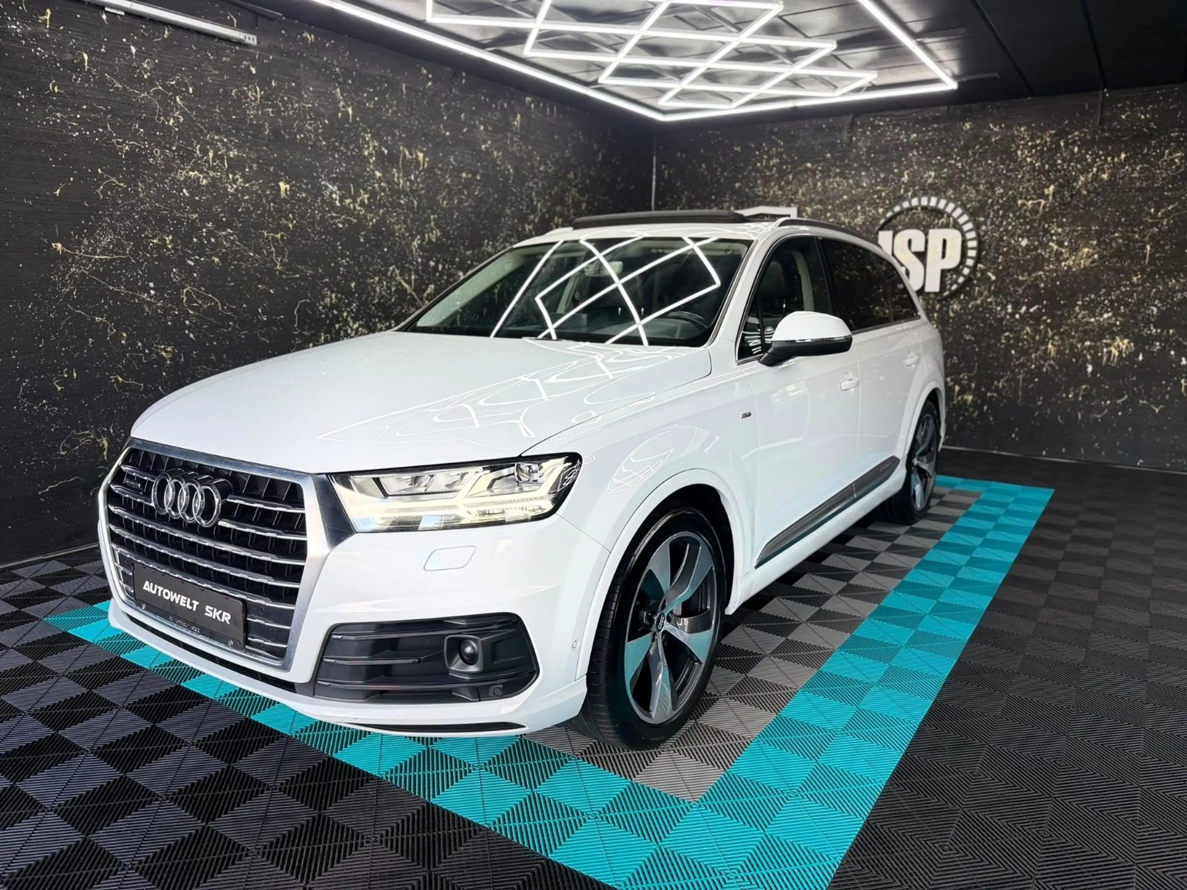 Audi Q7 3.0 TDI quattro/S-LINE/AHK/RFK/STANDHZ/PANO