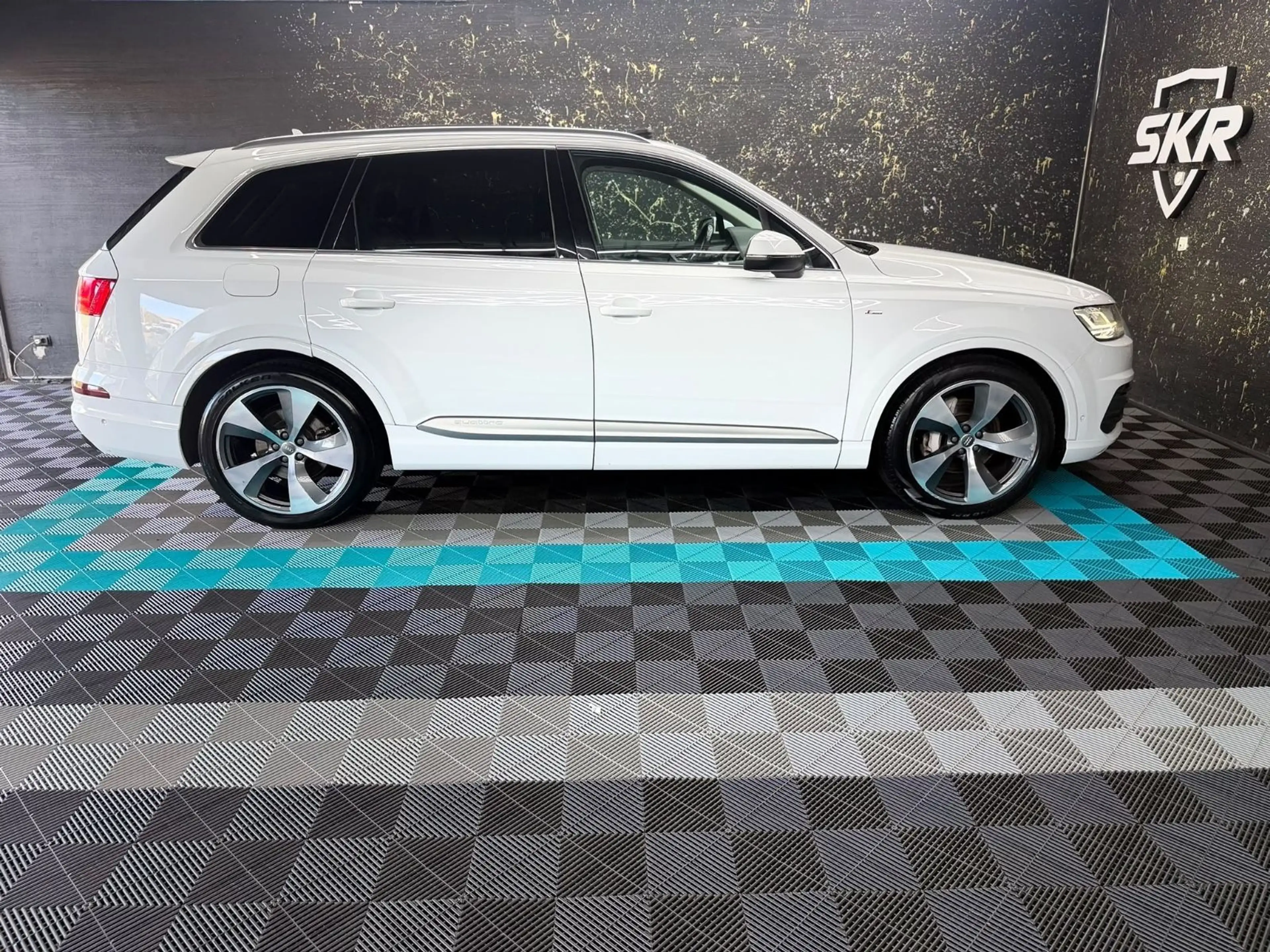 Audi Q7 3.0 TDI quattro/S-LINE/AHK/RFK/STANDHZ/PANO — photo 4