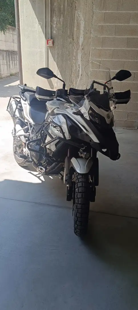 Benelli TRK 502 x bijela - 1