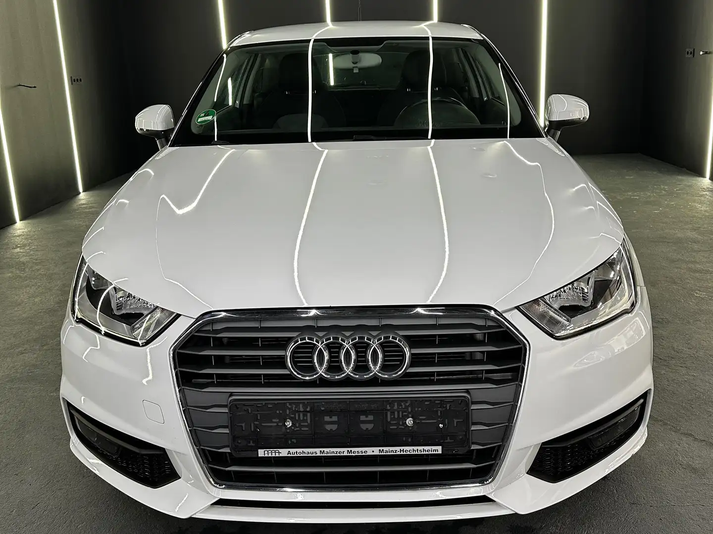 Audi A1 1,6 TDI Weiß - 2