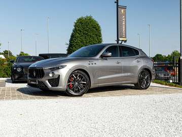 Levante 3.0 V6 BiTurbo Modena / Facelift / Pano  / Harman/ Kardon Soundsystem / Achteruitrijcamera / Soft-Close