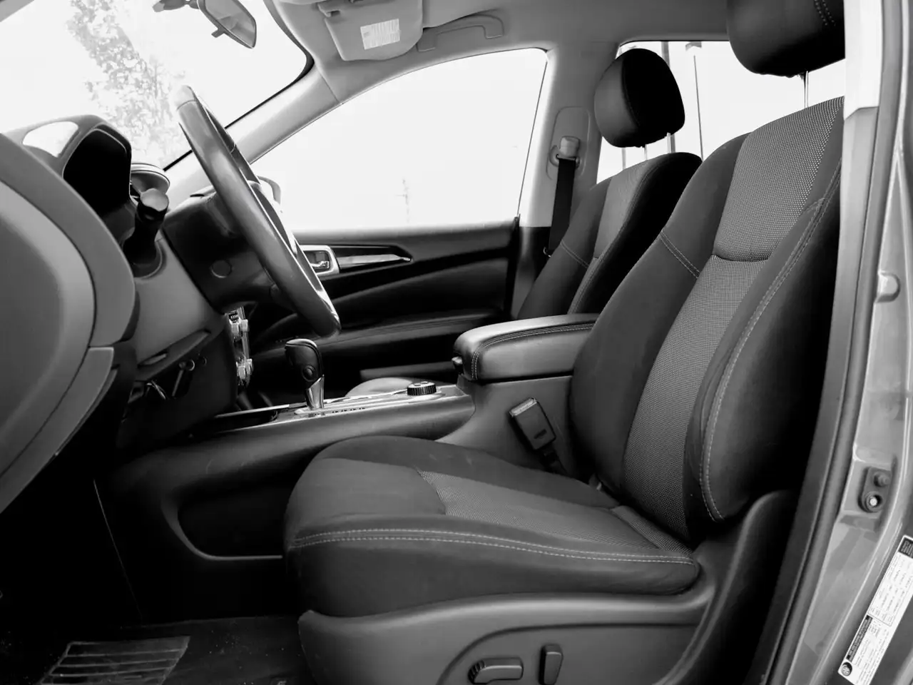 Nissan Pathfinder снимка Nissan Pathfinder