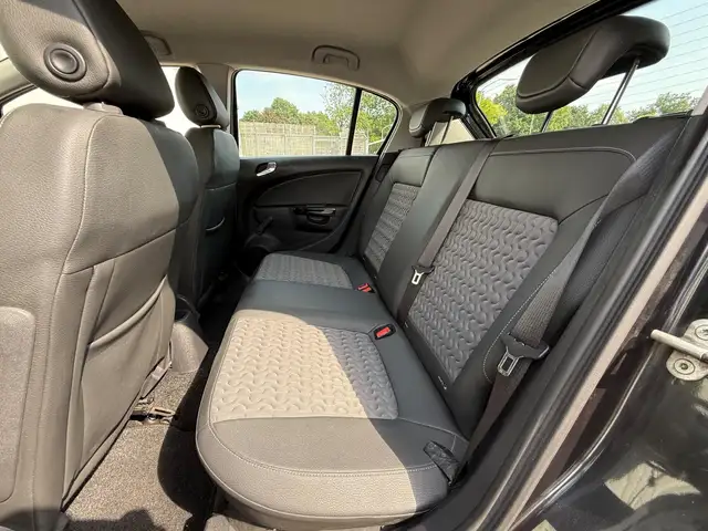 Opel Corsa view 11