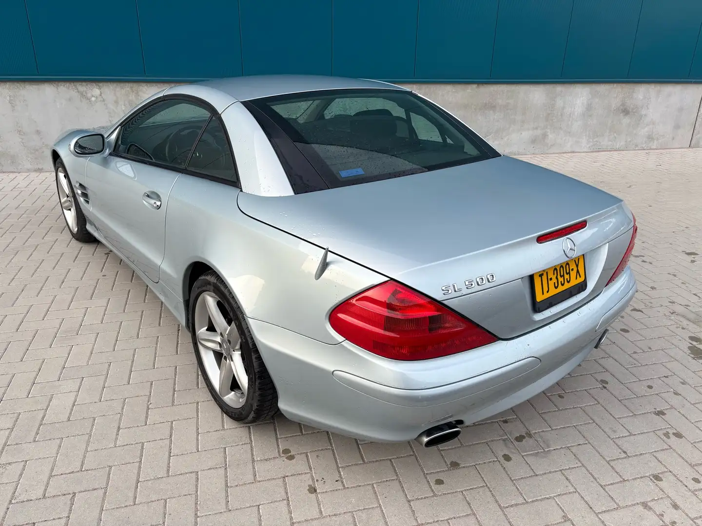 Mercedes-Benz SL 500 Šedá - 2