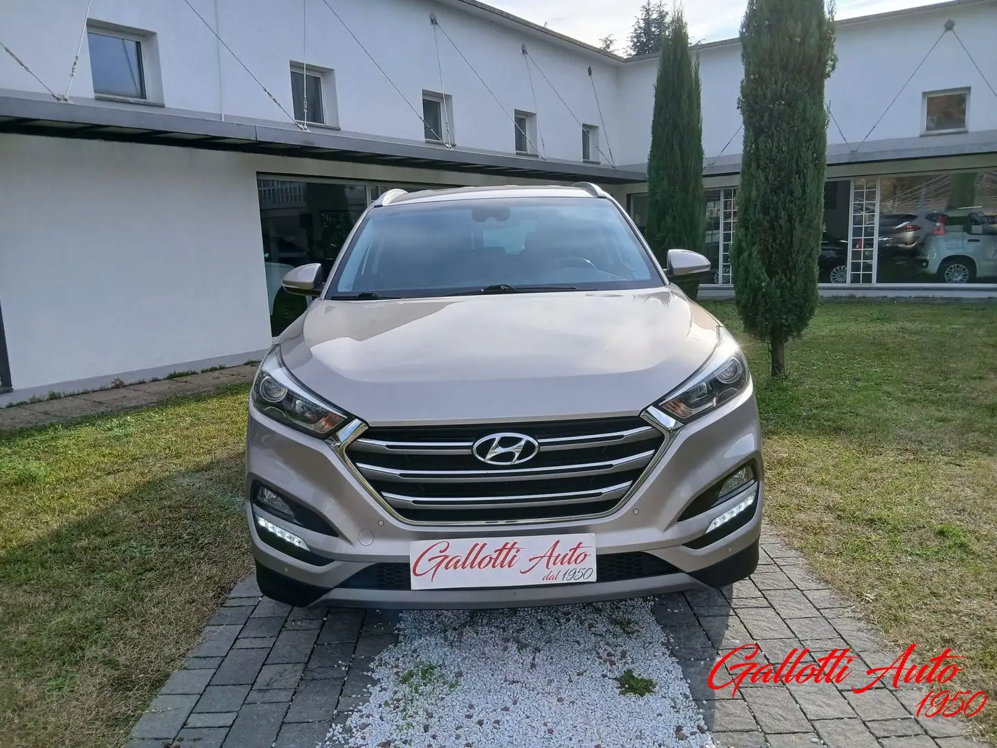 Hyundai TUCSON 1.7 CRDi Comfort - 2