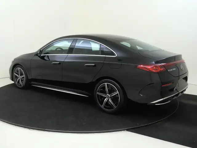 Mercedes-Benz CLA view 3