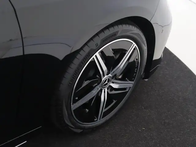 Mercedes-Benz CLA view 10