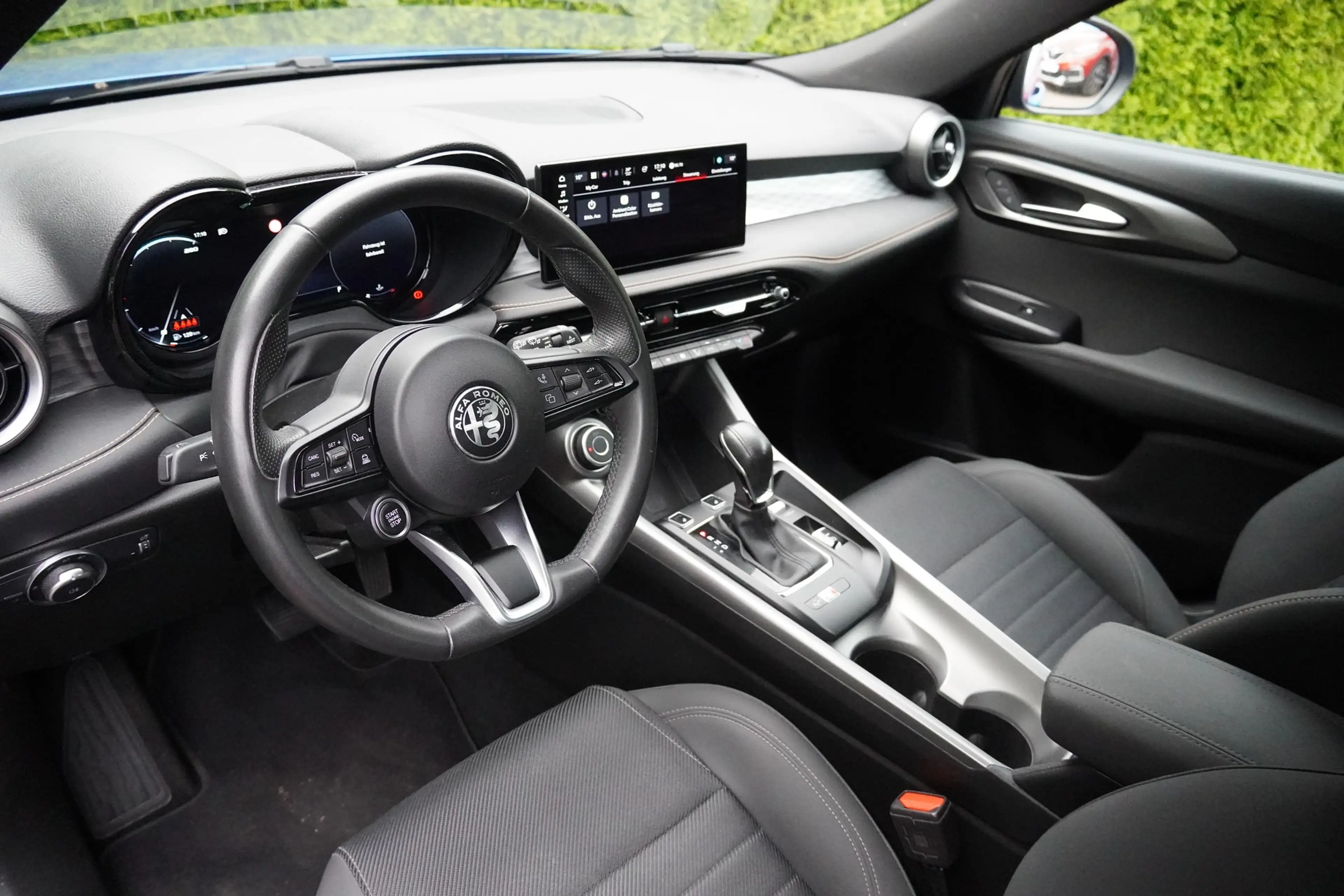 Alfa Romeo Tonale 1.5 M-Hybrid Ti LED Navi ACC PDC Kamera — photo 12